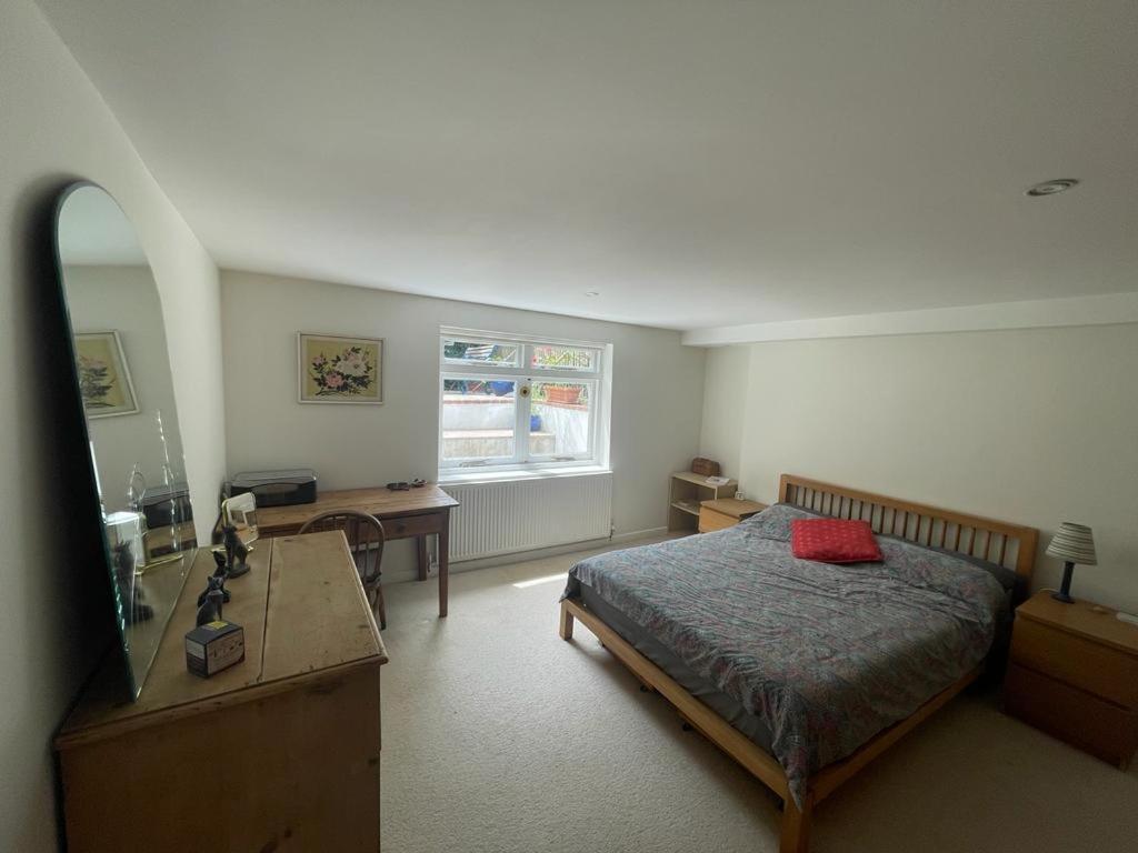 Spacious Holiday Home! London Exterior photo