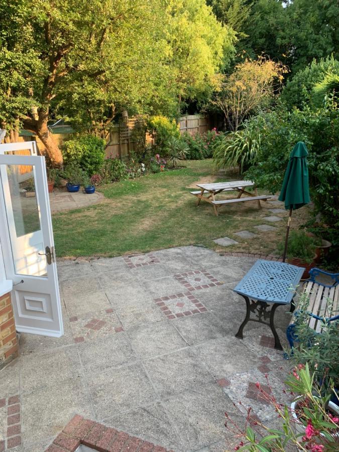 Spacious Holiday Home! London Exterior photo